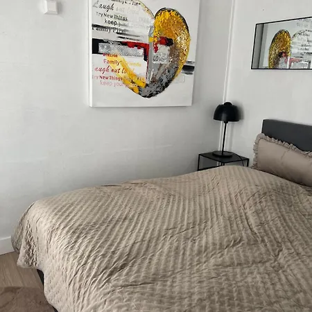 2 Bedroom At Knokke-heist, Near Zeebrugge, Overlooking The Appartement